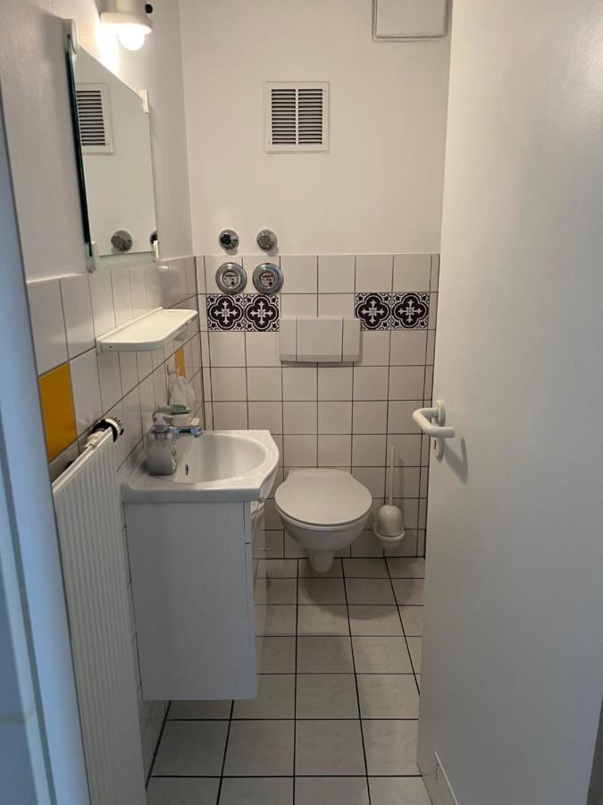 Apartmenthaus Zentrum Komfort Apartments Mit Minikuchen Verschiedener Grossen Kassel Luaran gambar