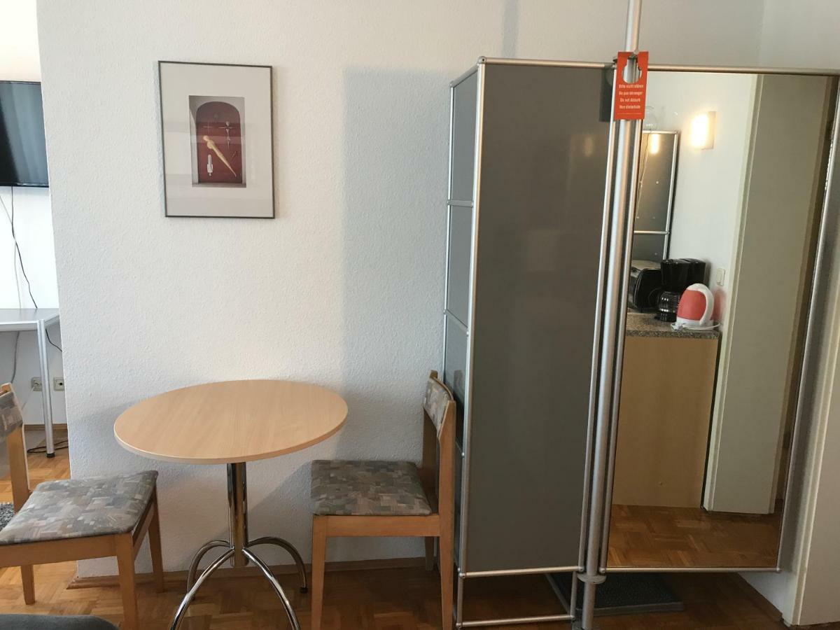 Apartmenthaus Zentrum Komfort Apartments Mit Minikuchen Verschiedener Grossen Kassel Luaran gambar