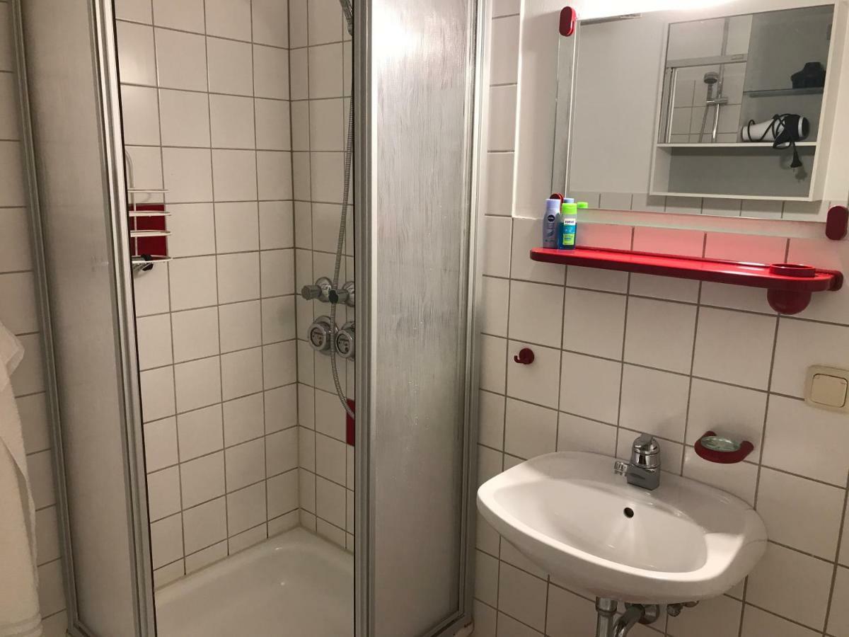 Apartmenthaus Zentrum Komfort Apartments Mit Minikuchen Verschiedener Grossen Kassel Luaran gambar