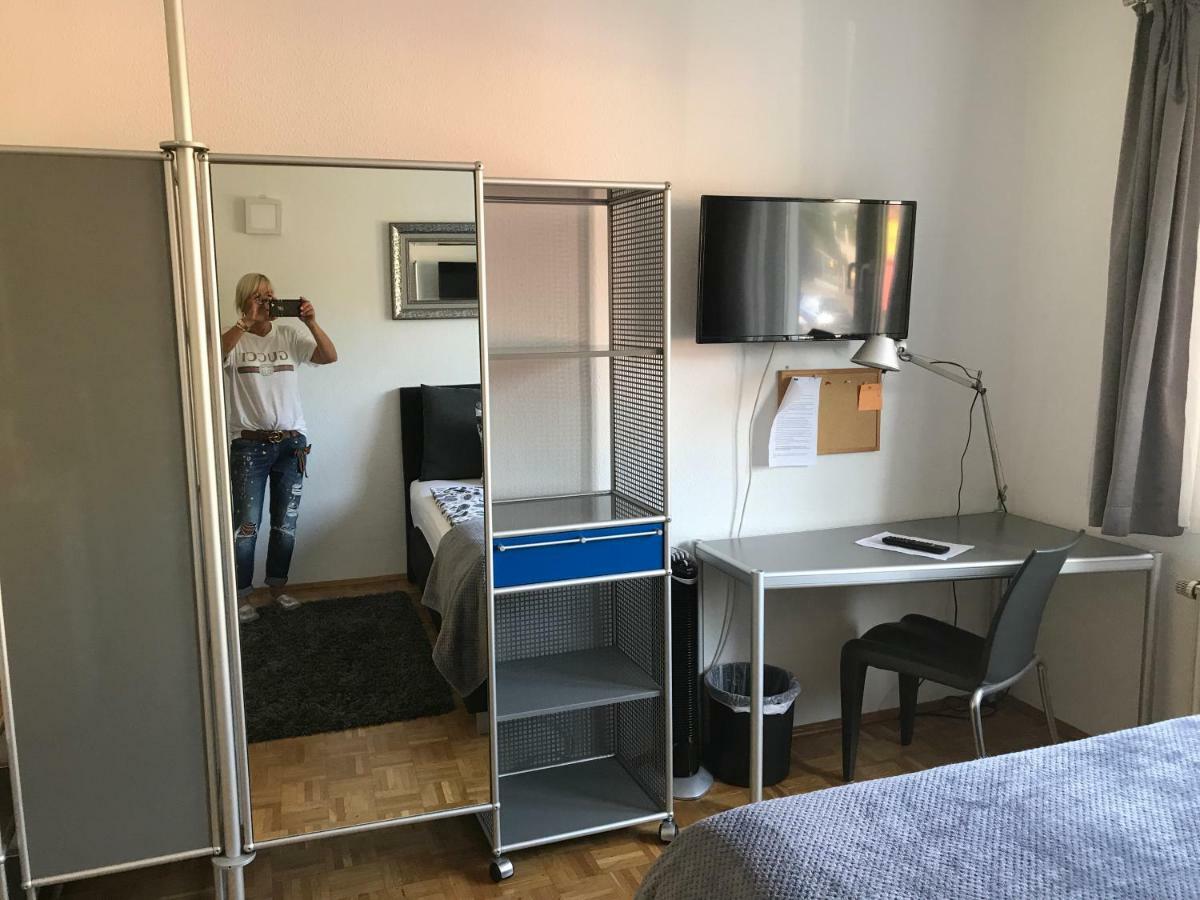 Apartmenthaus Zentrum Komfort Apartments Mit Minikuchen Verschiedener Grossen Kassel Luaran gambar
