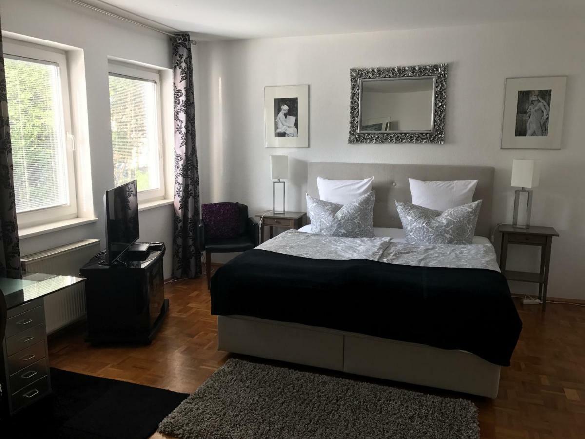 Apartmenthaus Zentrum Komfort Apartments Mit Minikuchen Verschiedener Grossen Kassel Luaran gambar