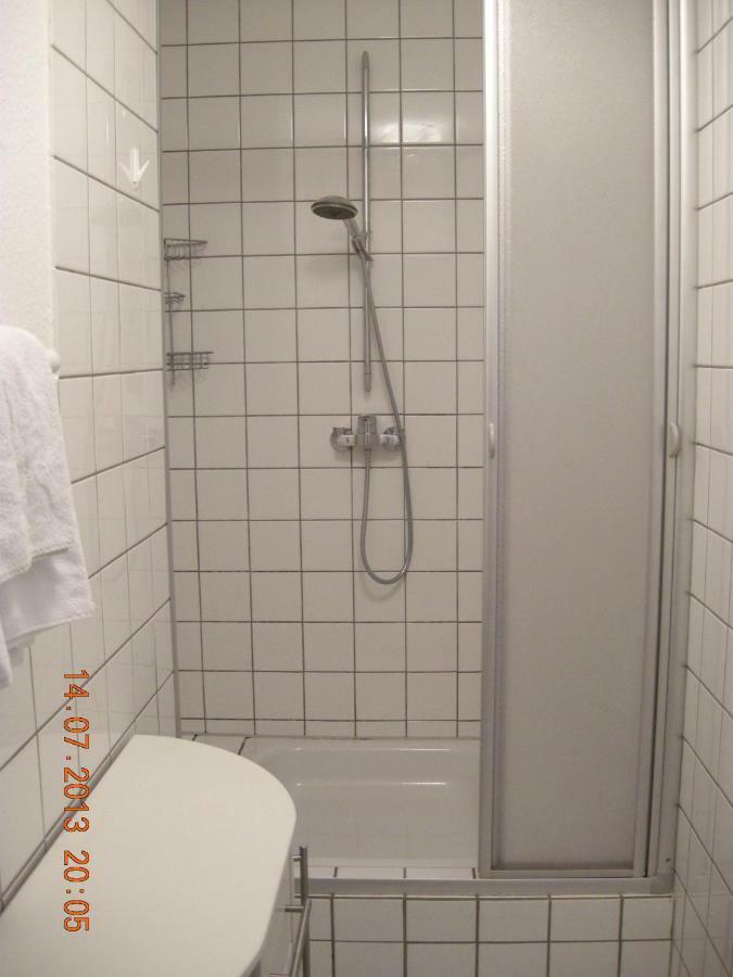Apartmenthaus Zentrum Komfort Apartments Mit Minikuchen Verschiedener Grossen Kassel Luaran gambar