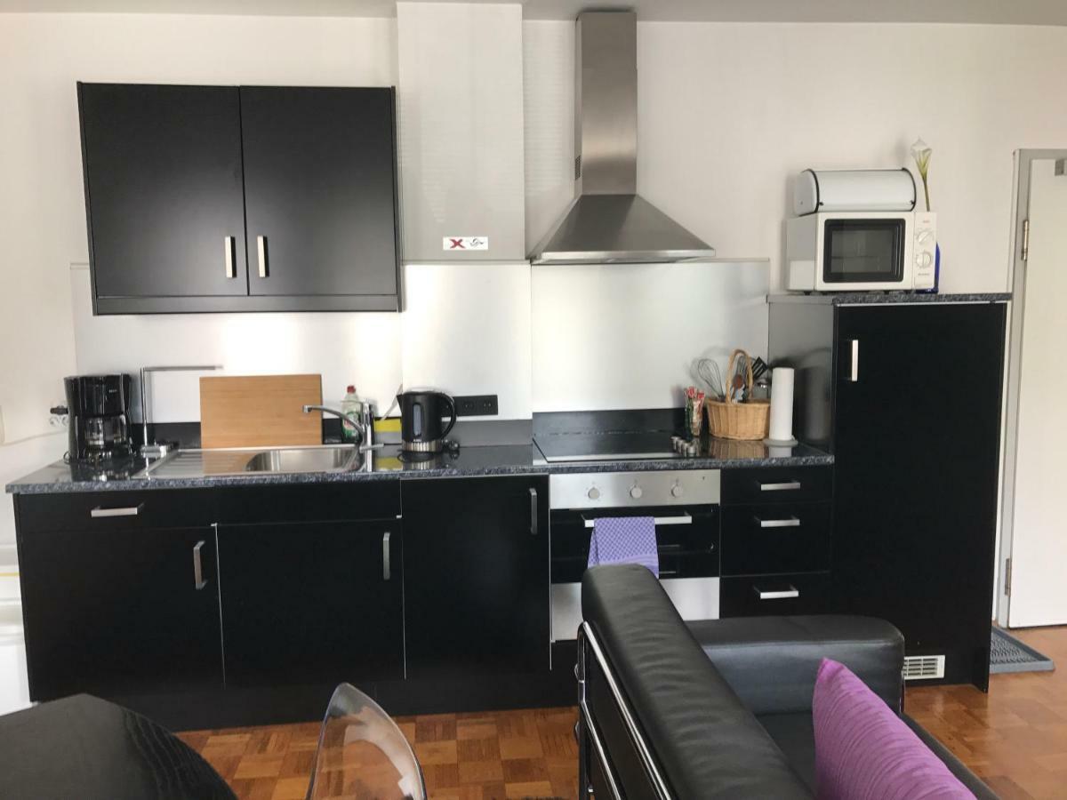 Apartmenthaus Zentrum Komfort Apartments Mit Minikuchen Verschiedener Grossen Kassel Luaran gambar